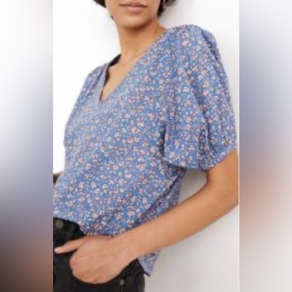 Madewell Cassidy floral Puff Sleeve Top white and red floral over blue Sz S